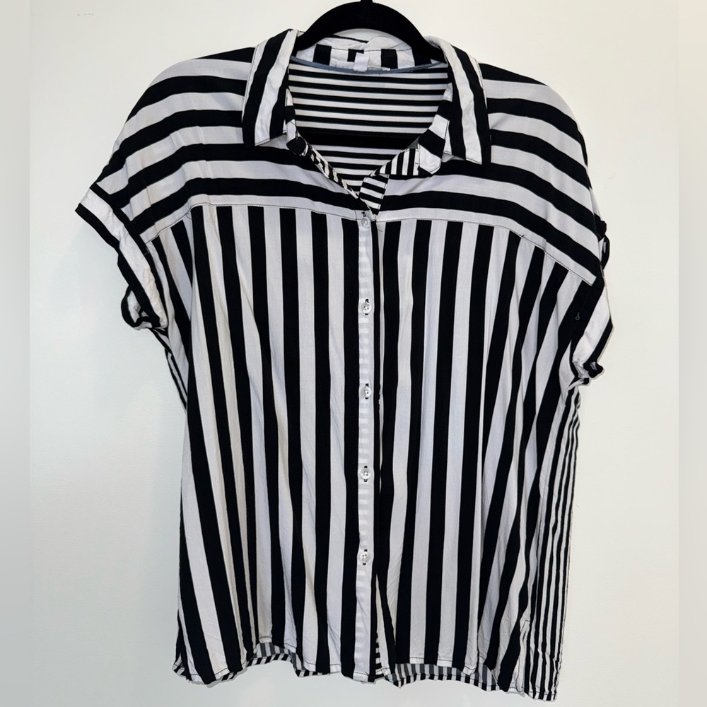 Jane and Delancey Black and White Striped Button Down Shirt